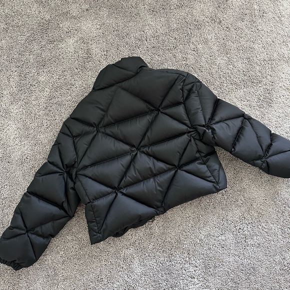 *Authentic* Prada Re-Nylon Gabardine Cropped Down Jacket - Picture 12 of 12